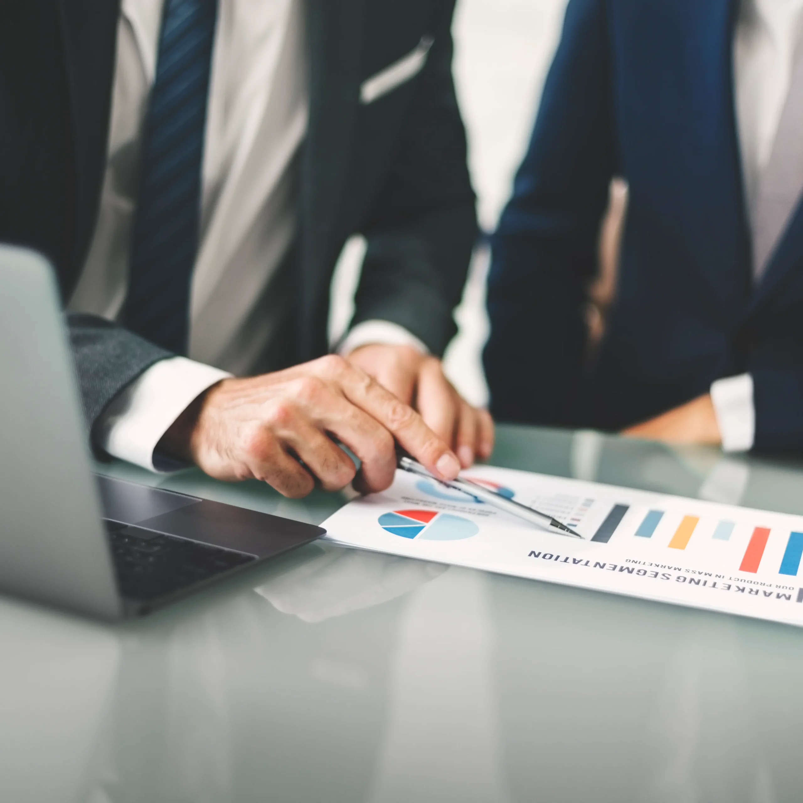 brainstorming-business-busy-chart-company-concept-2023-11-27-04-55-58-utc (1) Servicios de asesoría contable 2